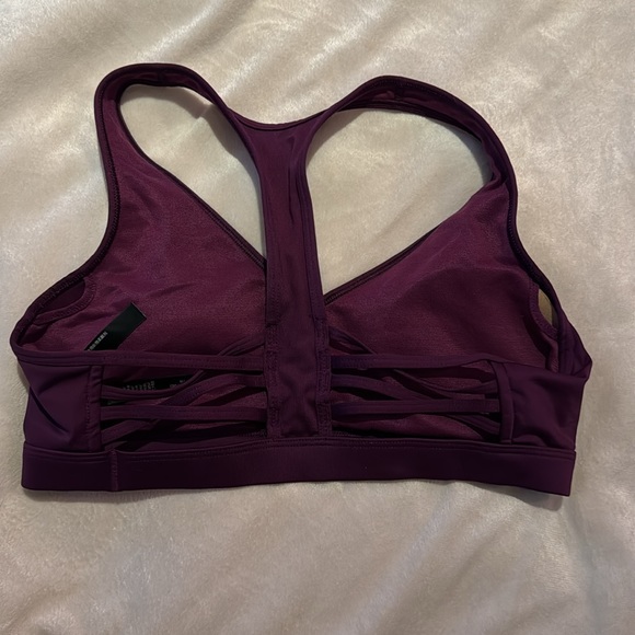 VS sports bra - Picture 2 of 4
